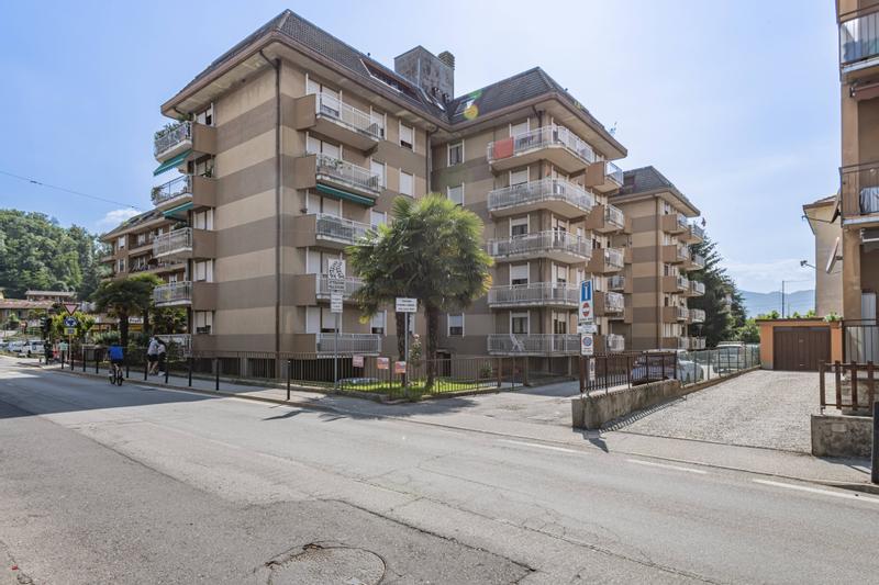 Vendita appartamento 100mq viale Dante Alighieri 24 Luino Dove.it