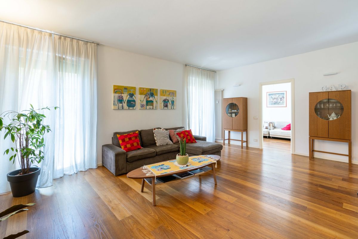 Vendita appartamento via Carlo Tenca, 1, Milano Dove.it